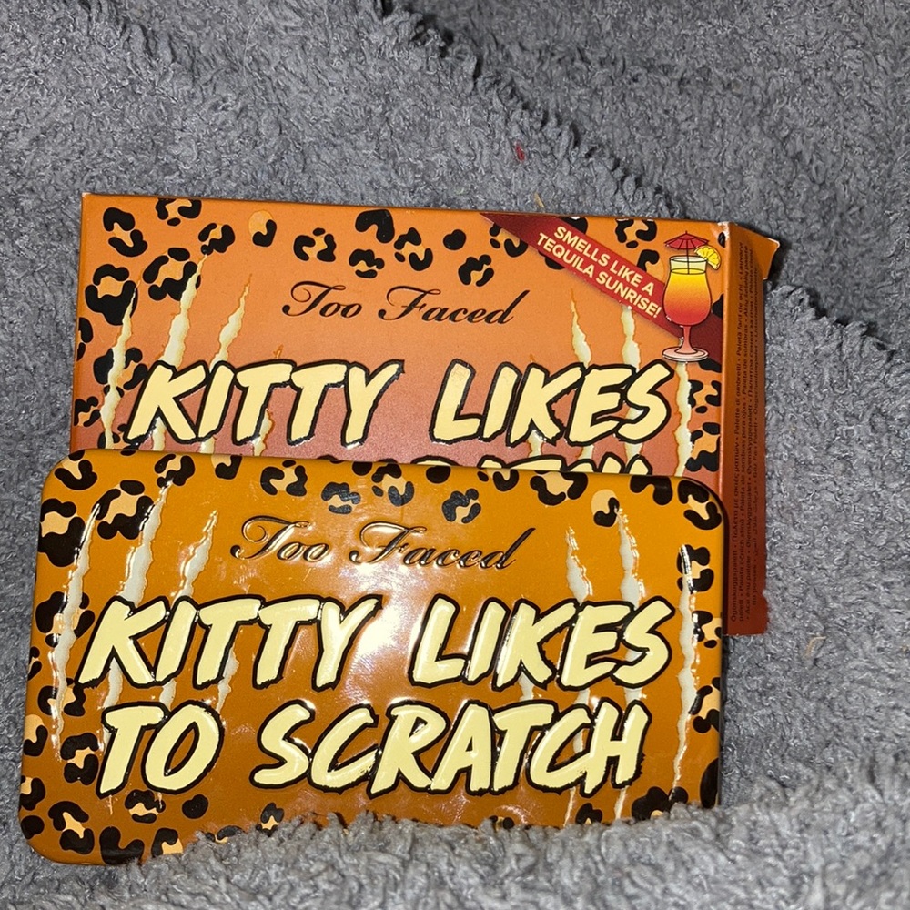 NIB Too Faced KITTY LIKES TO SCRATCH EYESHADOW Palette